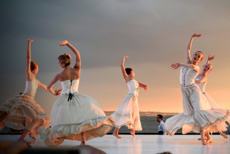 Avant spectacle/Forme Courte de la Troupe de Danse